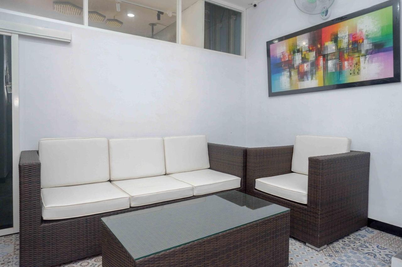Reddoorz Plus Near Patung Kuda Undip Jatingaleh Екстер'єр фото