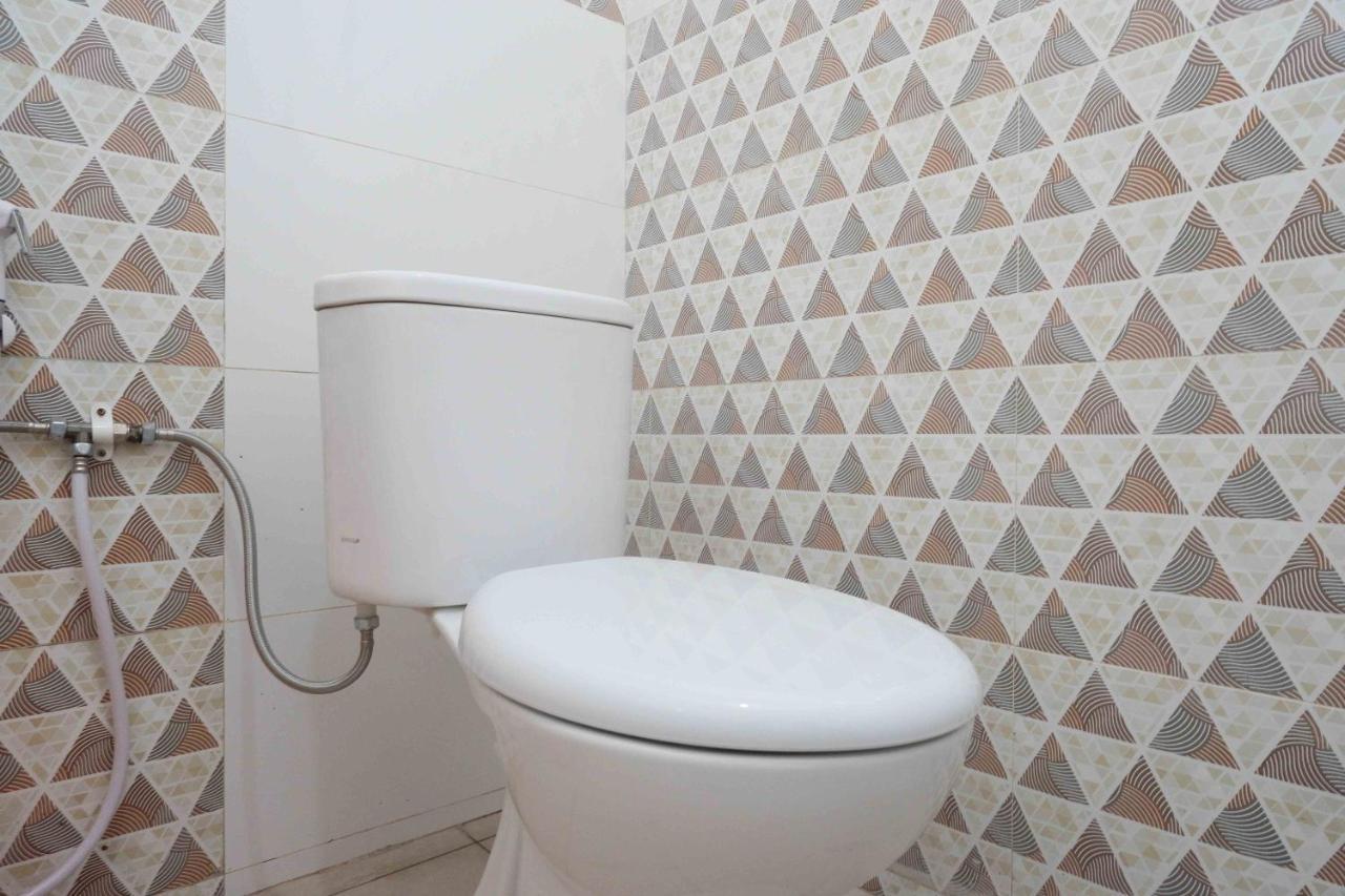 Reddoorz Plus Near Patung Kuda Undip Jatingaleh Екстер'єр фото