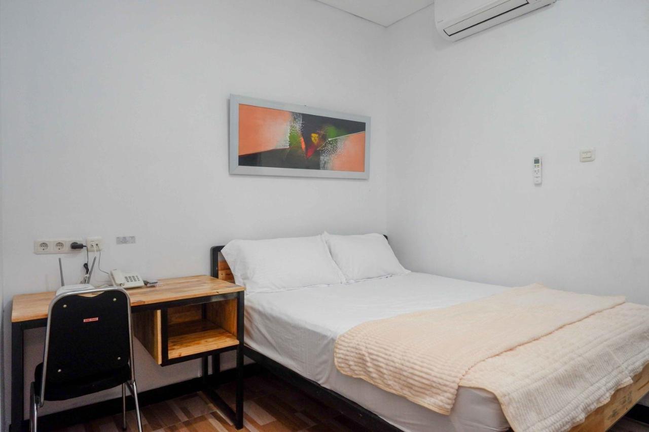 Reddoorz Plus Near Patung Kuda Undip Jatingaleh Екстер'єр фото