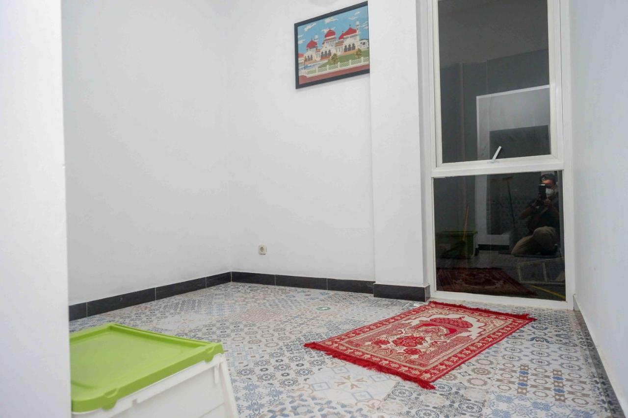 Reddoorz Plus Near Patung Kuda Undip Jatingaleh Екстер'єр фото