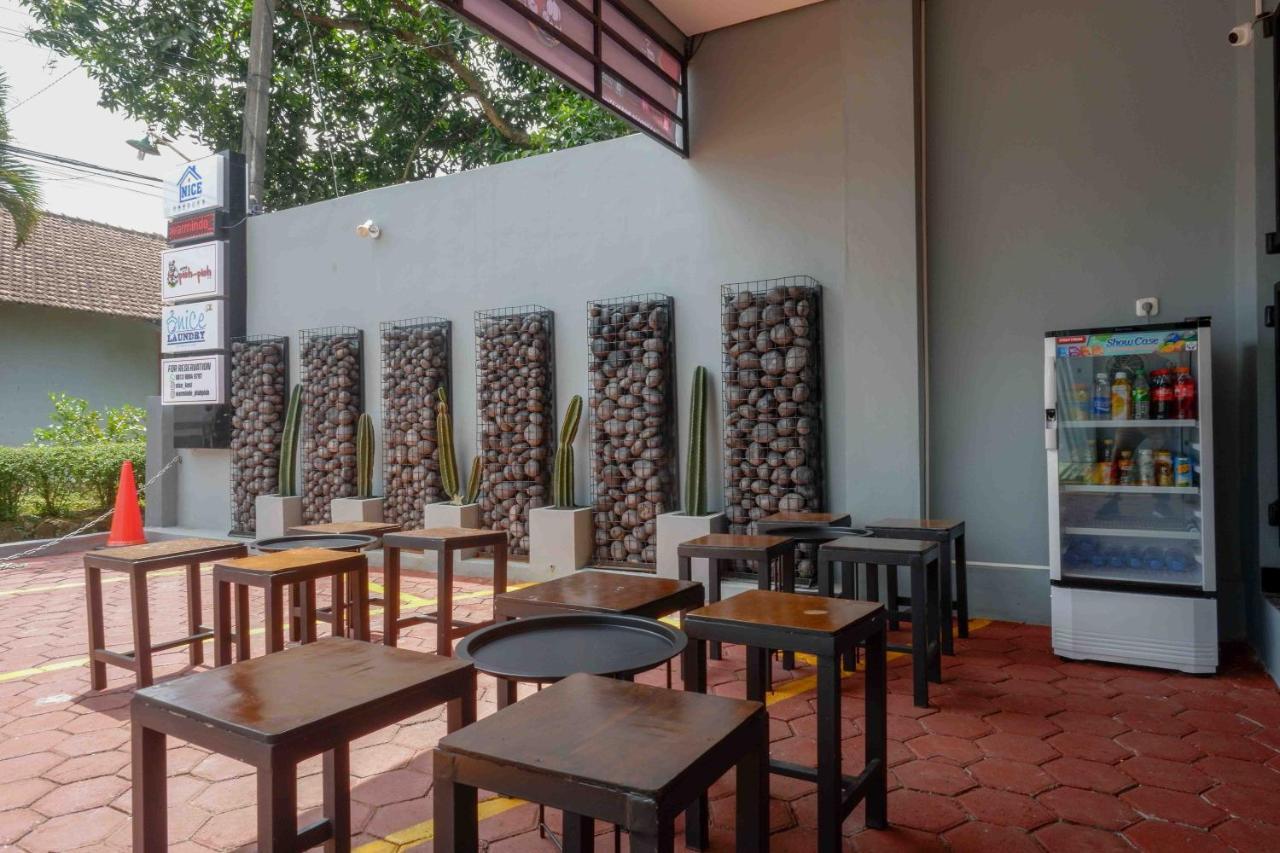 Reddoorz Plus Near Patung Kuda Undip Jatingaleh Екстер'єр фото