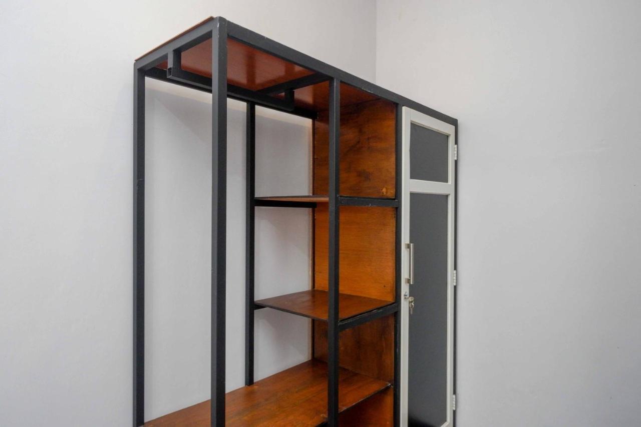 Reddoorz Plus Near Patung Kuda Undip Jatingaleh Екстер'єр фото