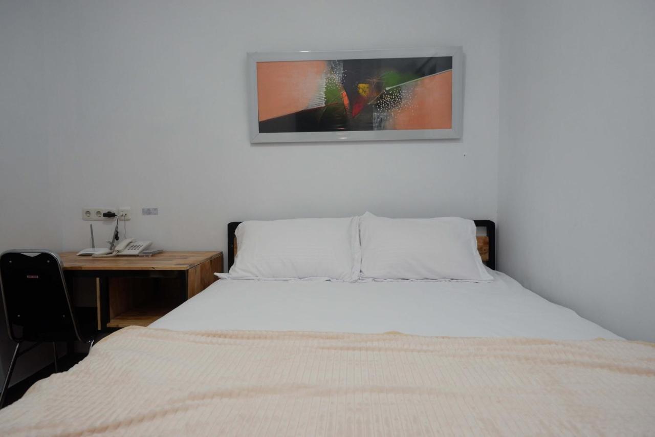 Reddoorz Plus Near Patung Kuda Undip Jatingaleh Екстер'єр фото
