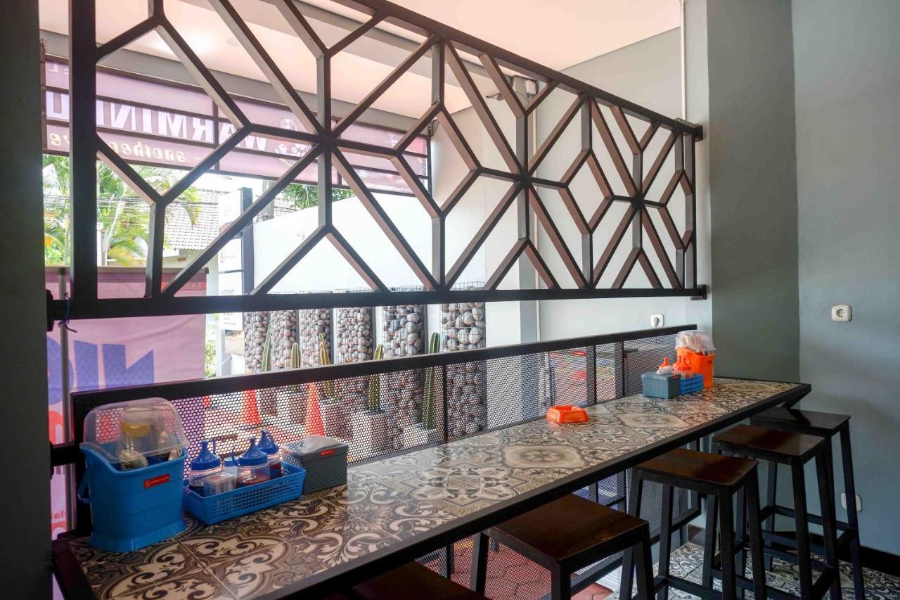 Reddoorz Plus Near Patung Kuda Undip Jatingaleh Екстер'єр фото