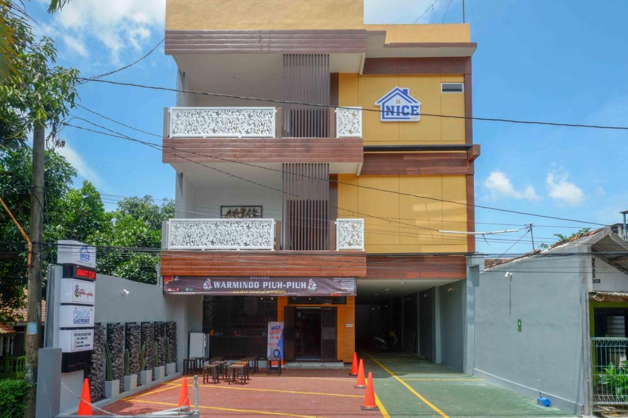 Reddoorz Plus Near Patung Kuda Undip Jatingaleh Екстер'єр фото